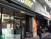 サブウェイ北参道駅前店 徒歩3分。 200m