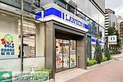 ローソン神山店 徒歩2分。 100m