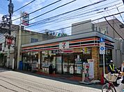 セブンイレブン 219m