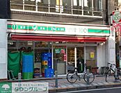 ローソンストア100梅島駅前店 徒歩7分。 490m