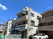 ファミリーマート丸善日暮里店 徒歩3分。コンビニ 220m