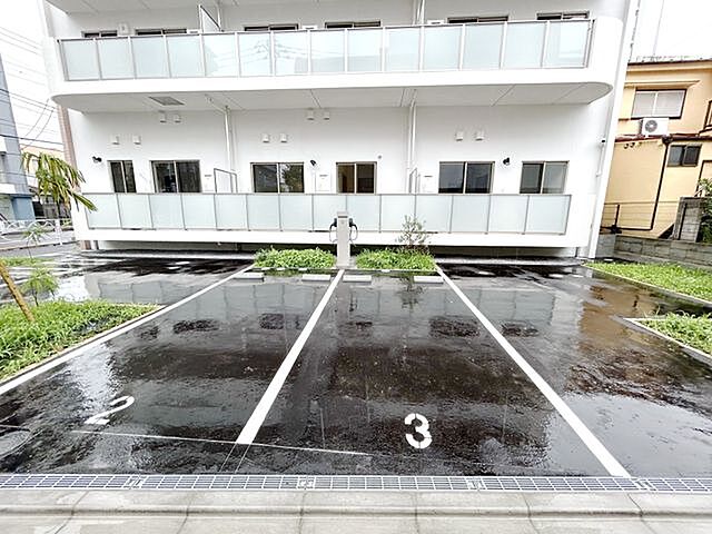 25 / 34