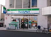 ファミリーマート湘南台駅東口店 693m