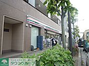 セブンイレブン 徒歩5分。 400m