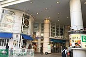 横須賀モアーズシティ 徒歩23分。 1770m