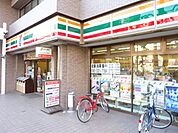 ★★セブンイレブン 徒歩2分。コンビニ 110m