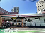セブンイレブン川口五丁目店 徒歩12分。 930m