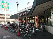 ライフ戸田店 1002m