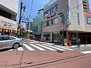 セブン-イレブン 浦和駅北口店 徒歩3分。 200m