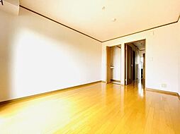 グランシャリオＡ 2階1Kのリビング/ダイニング