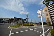 駅前 960m