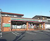 セブンイレブン羽村小作台2丁目店 徒歩12分。 910m