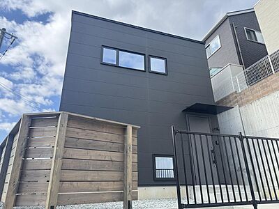 外観:完成済みで内覧可能です。お気軽にお問い合わせください。 外観:完成済みで内覧可能です。お気軽にお問い合わせください。