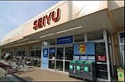 西友新浜店 555m