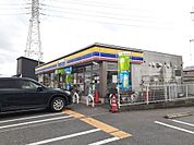 ミニストップ船橋二和西店 徒歩15分。 1130m
