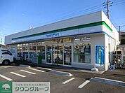 ファミリーマート 220m
