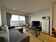 お部屋から海を眺めることができます