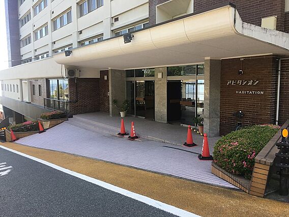 6階部分のエン...