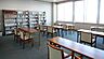 その他：【図書室】なんと海を見ながら読書もできます。