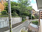 【眺望】西側も道路です。