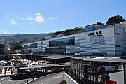 【立地】自然郷別荘地は、熱海駅から車で約22分（約8.8km）、上多賀の山部に位置します。