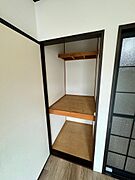 洋室約5帖　収納