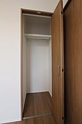 洋室5.36帖（収納スペース）