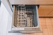 後片付けが楽になる食器洗浄乾燥機付き！環境にも手荒れにも優しい、嬉しい設備です♪