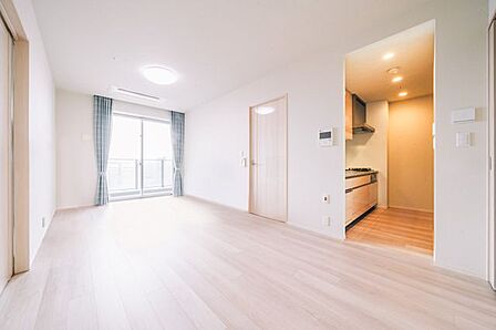 LDK(約14.5帖)/リビングには嬉しい床暖房付。寒い冬も足元から暖められます。※リフォーム後のイメージ画像です。リフォームには別途費用がかかります。