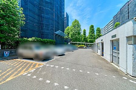 【駐車場】自走式駐車場(空有)16100~17500円/月※空き状況等詳細は担当までお気軽にお問い合わせください~2026年6月現在~
