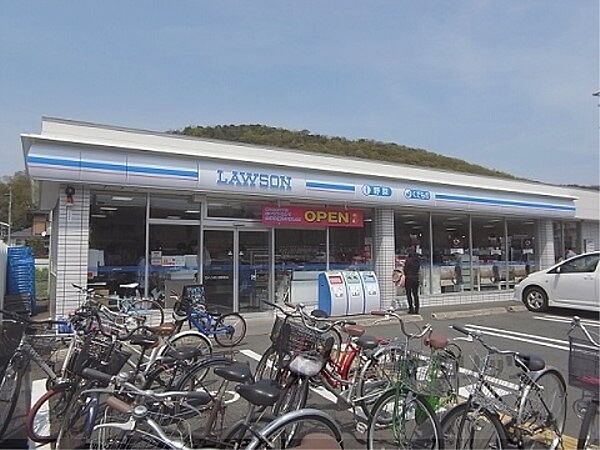 画像22:ローソン　松ヶ崎駅前店まで220メートル