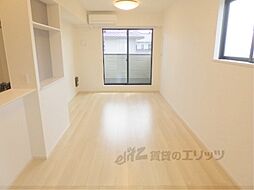 JR東海道・山陽本線 近江八幡駅 3.8kmの賃貸アパート 2階2LDKのリビング/ダイニング