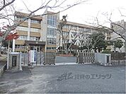三雲小学校まで2000メートル