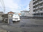 隣接駐車場