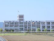 滋賀県立八幡工業高等学校まで4500メートル