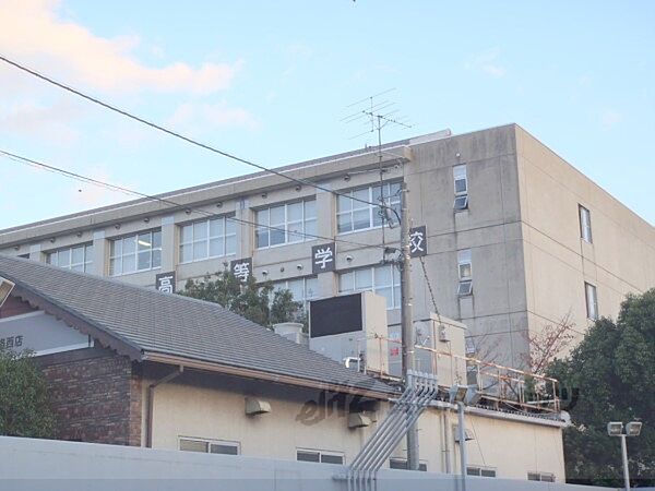 画像22:京都明徳高等学校まで550メートル
