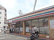 セブンイレブン　向日梅ノ木店まで200メートル