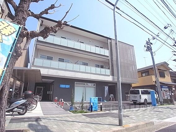 コモダカーサエンマ_外観_1
