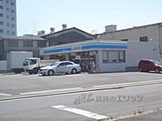 ローソン　伏見新堀川店まで650メートル