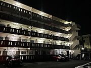 夜外観