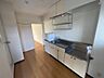 キッチン：居住中の為、写真は同タイプ別部屋の写真です。