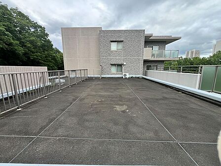 105.61m2のルーフバルコニー