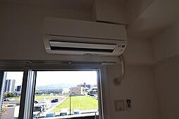 エアコン（同タイプの写真です）