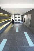 スタイリッシュなエントランス