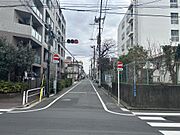 東側道路