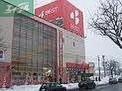 ベスト電器ハピータウン岡北店 903m