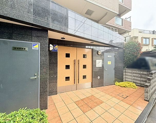 エントランス パテラスクエア久米川 4階/-