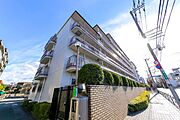 整えられた植栽や清掃の行き届いた共用部から、管理状態の良さが感じられます。