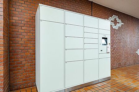 【宅配BOX付】不在時にも荷物が受け取れる宅配BOX付!荷物の受け取りが多い方も便利です