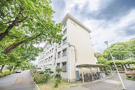 自然を身近に感じる緑豊かな住環境。